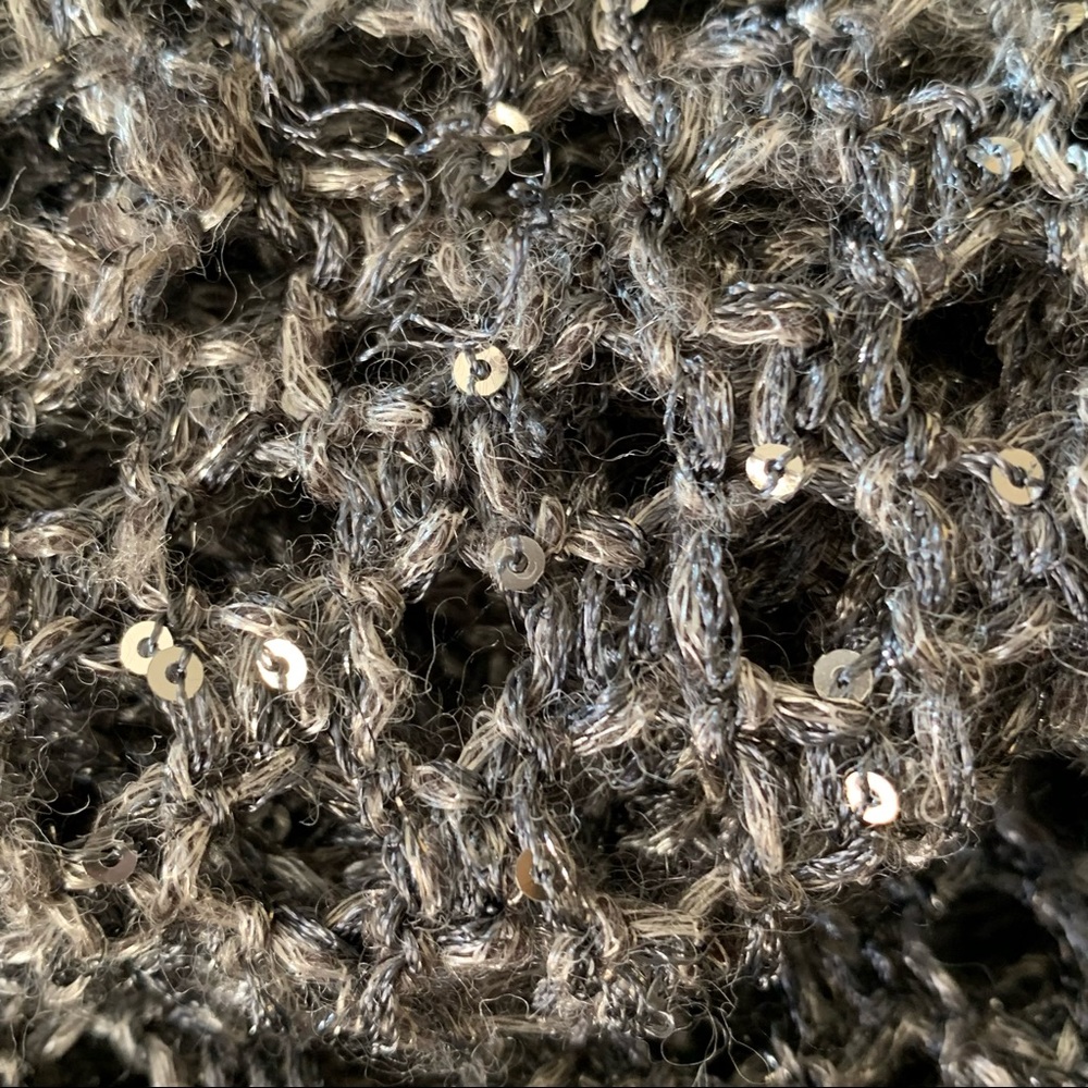 White House Black Market Gray Crochet Wool Sequin Sweater Top Size Small/Med - Picture 7 of 9